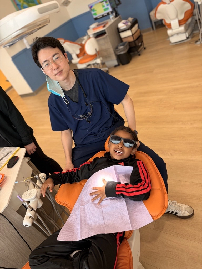 Samual Kang  Dentist